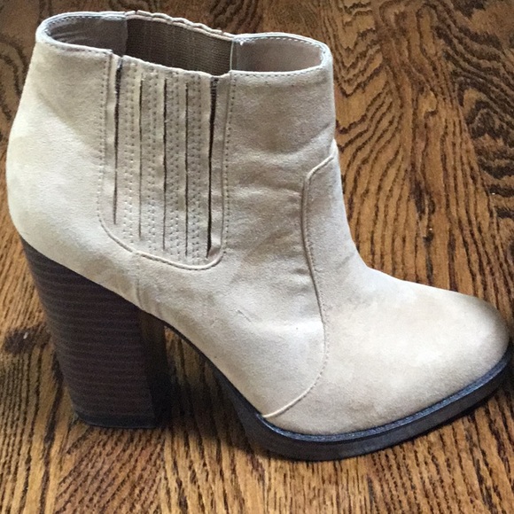 Zara Beige Suede Booties - Picture 9 of 13